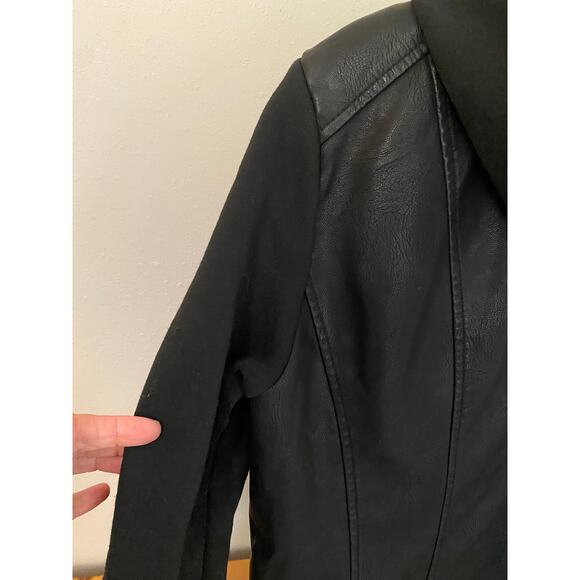 Baccini Jacket Faux Leather Hoodie with soft knit sleeves and hood Size Large - Picture 6 of 10